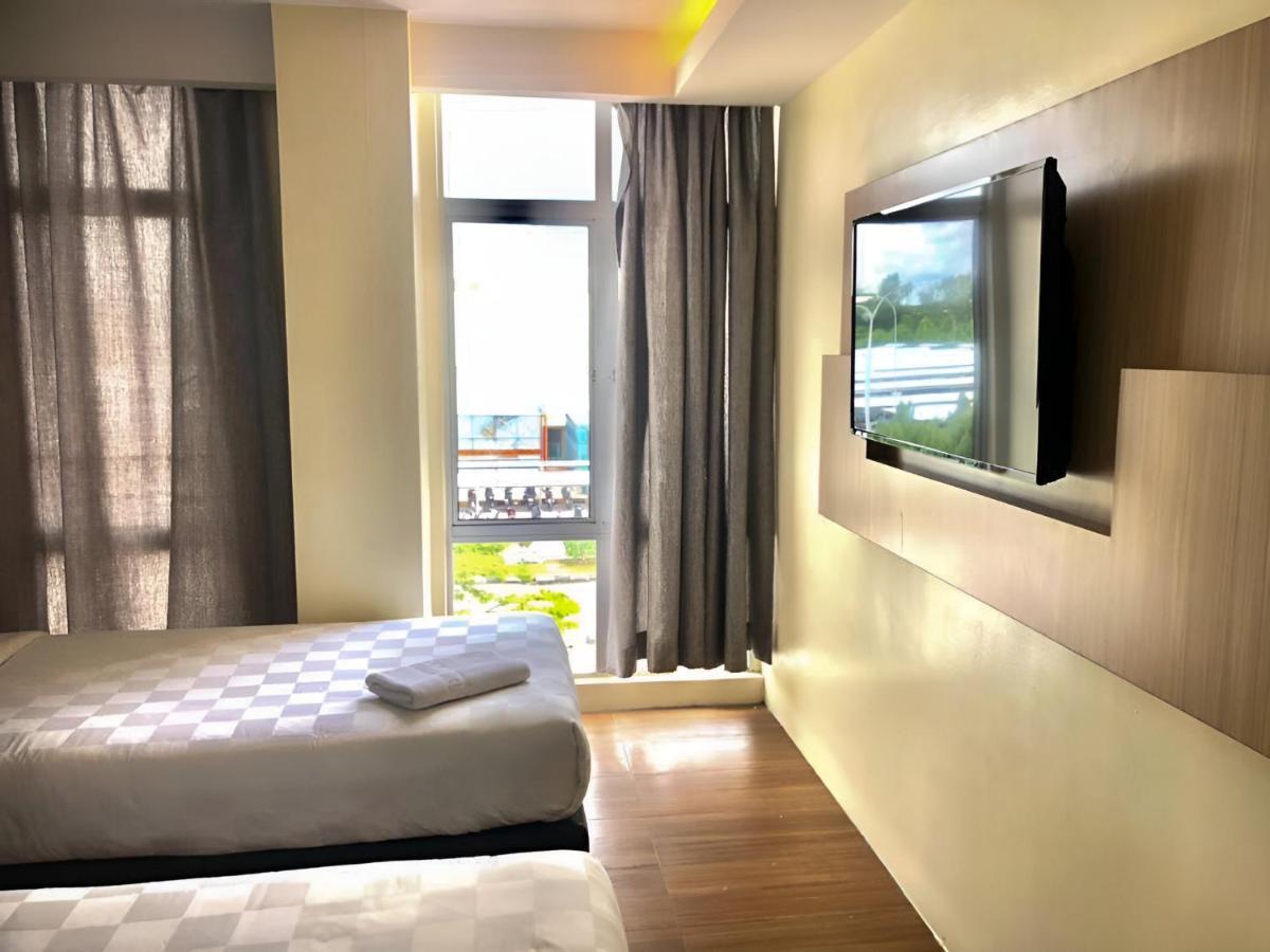 Double Happiness Hotel Sitiawan Exterior photo