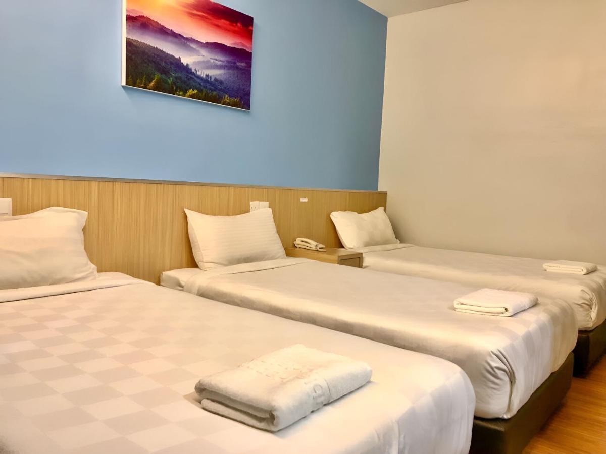 Double Happiness Hotel Sitiawan Exterior photo