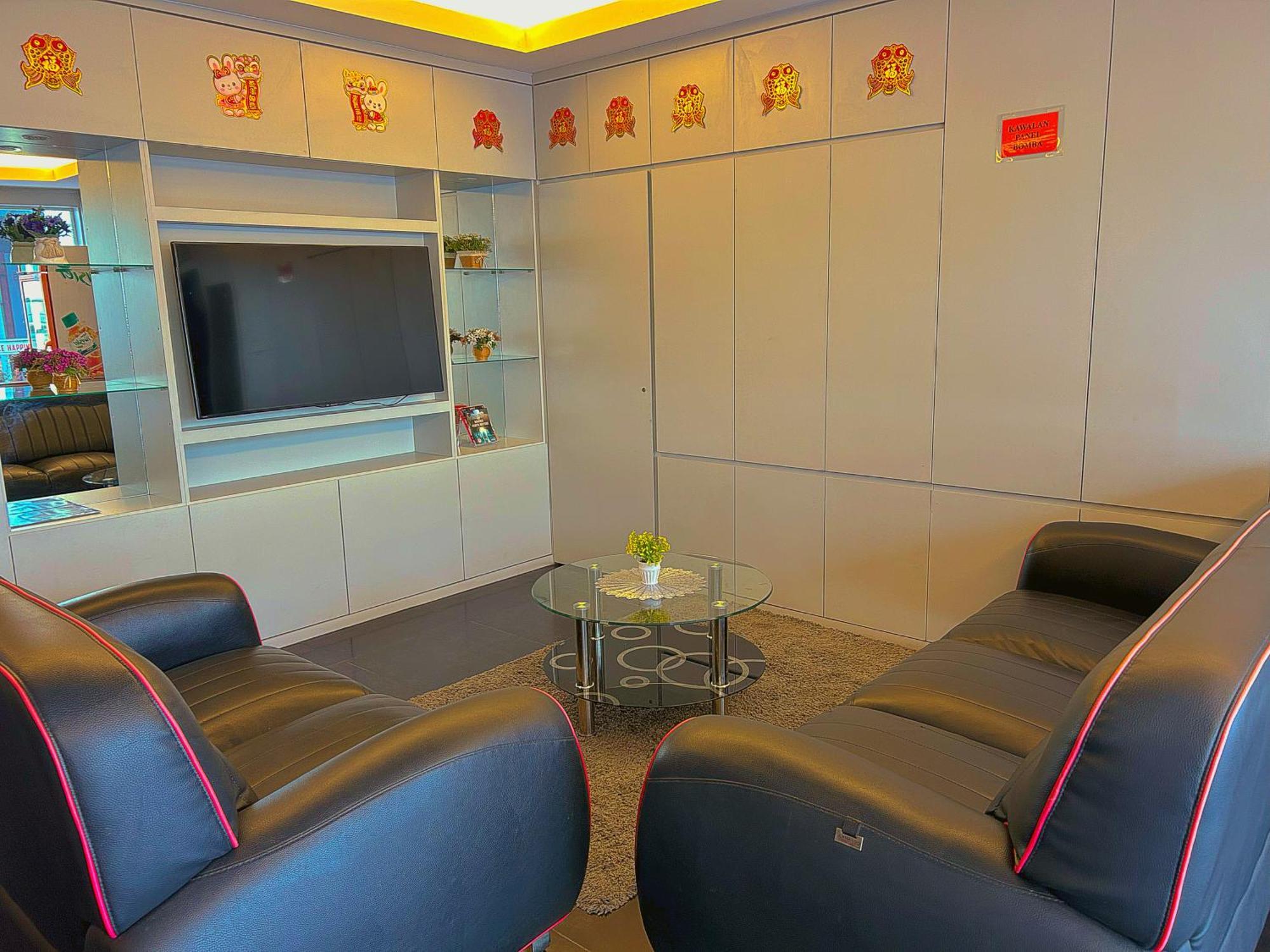 Double Happiness Hotel Sitiawan Exterior photo
